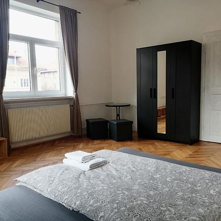 Pirc Apartment On Dunajska Street Любляна Екстериор снимка