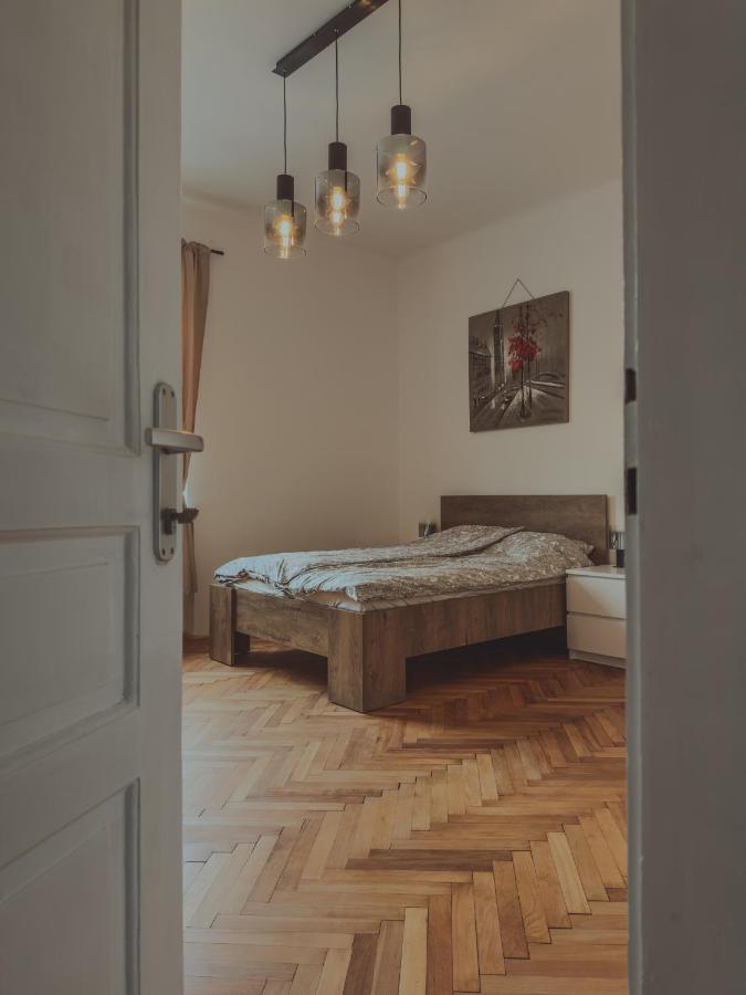 Pirc Apartment On Dunajska Street Любляна Екстериор снимка