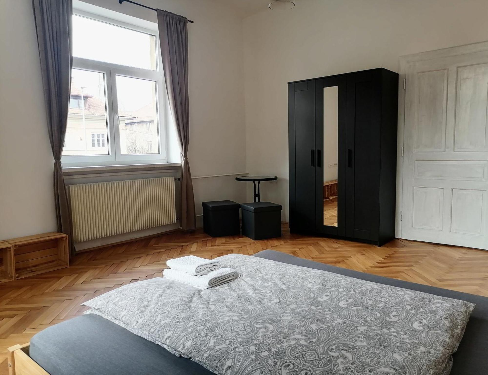 Pirc Apartment On Dunajska Street Любляна Екстериор снимка